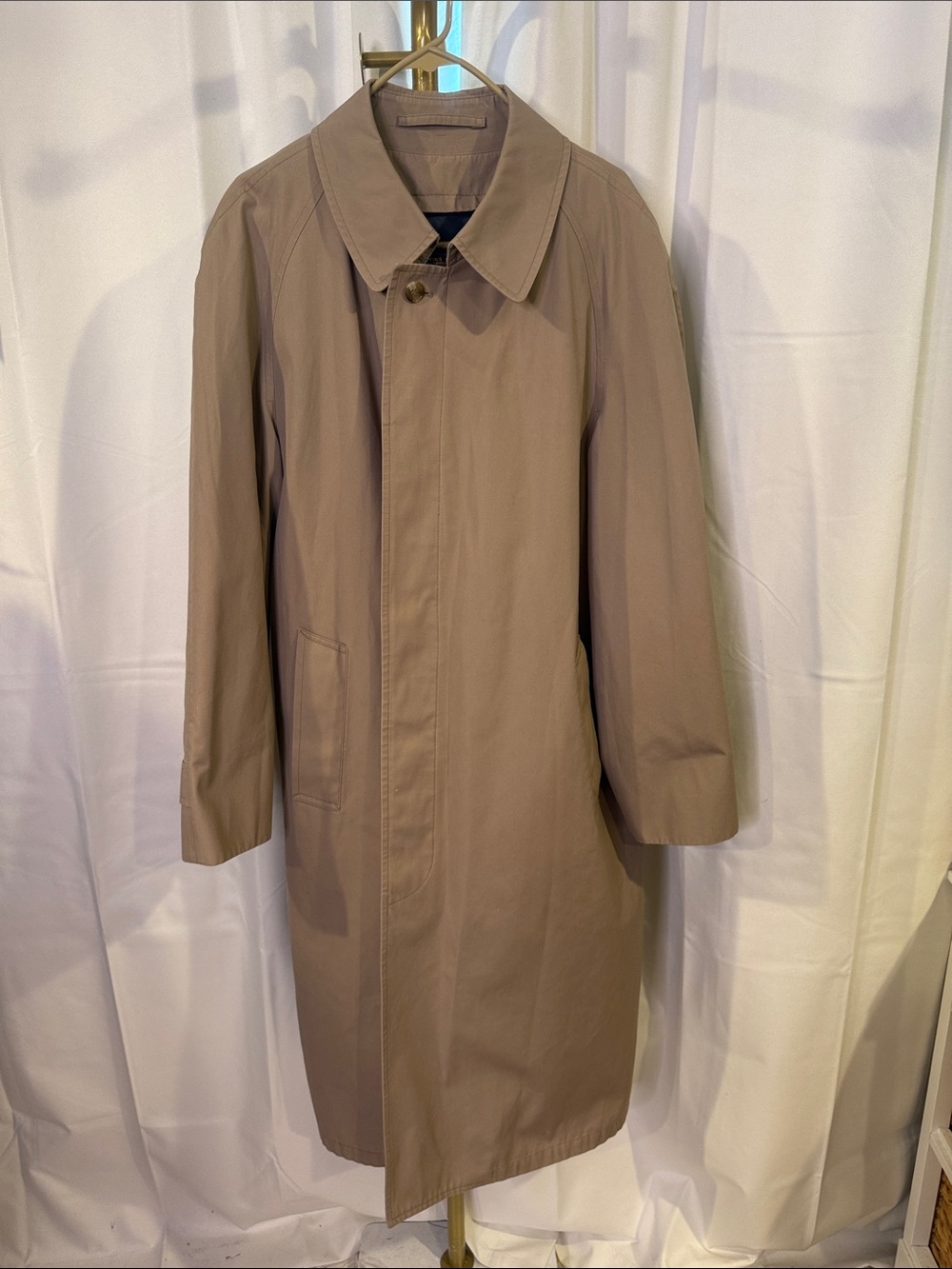 Brooks Brothers Beige Trench Coat with Navy Removable Lining L/XL